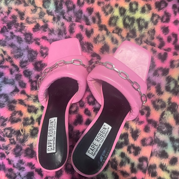 Cape Robbin Pink Chain Accent Mules - Picture 1 of 3